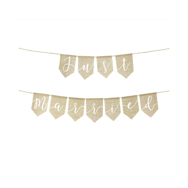 Banner av Juteväv "Just Married"