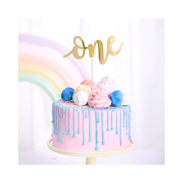 Cake Topper på pinne - One - 19 cm Guld