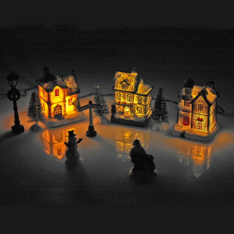 Juldekoration Julby med Belysning 10 delar bild 2