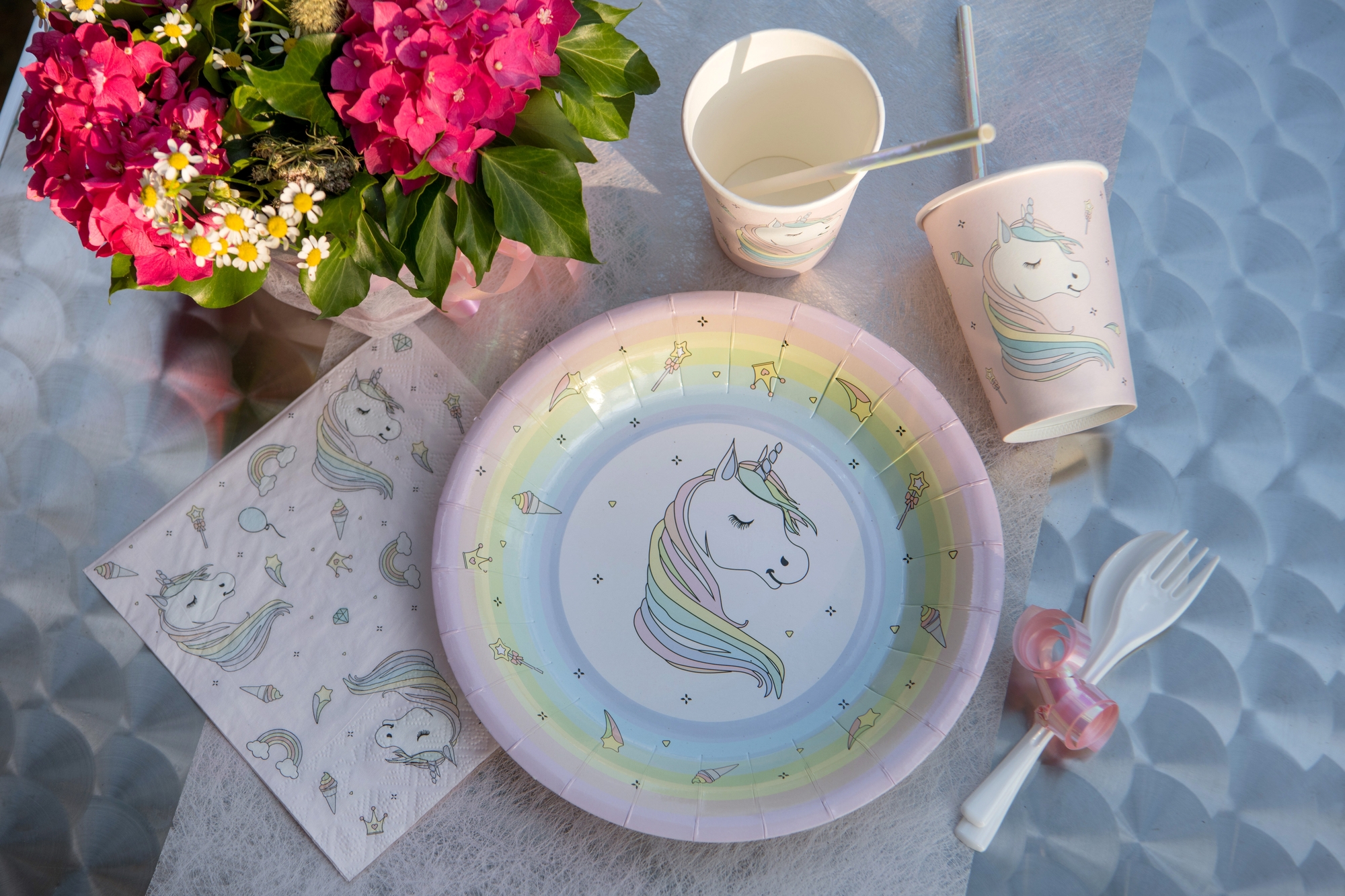 Papperstallrik - Unicorn - 10-pack bild 2