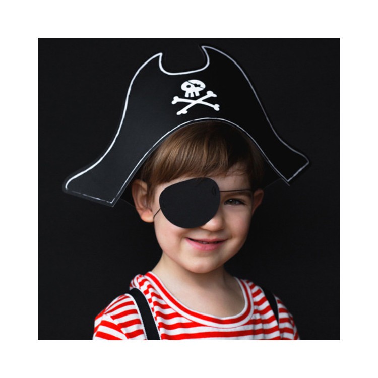 Pirathatt i papper med ögonlapp bild 2